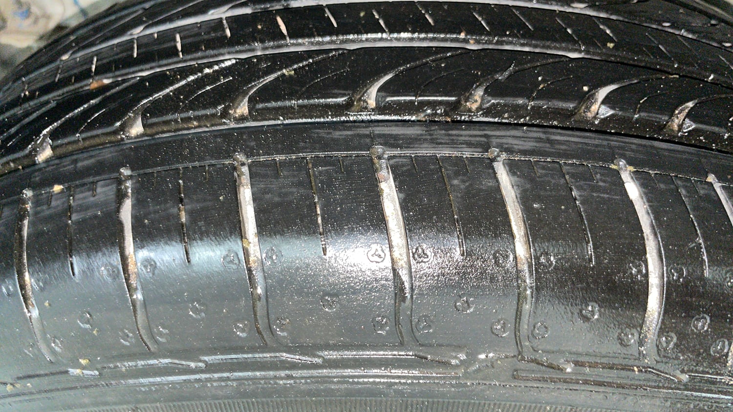 Used 2024 Hyundai Venue SX 1.2 Petrol Petrol Manual tyres RIGHT REAR TYRE TREAD VIEW