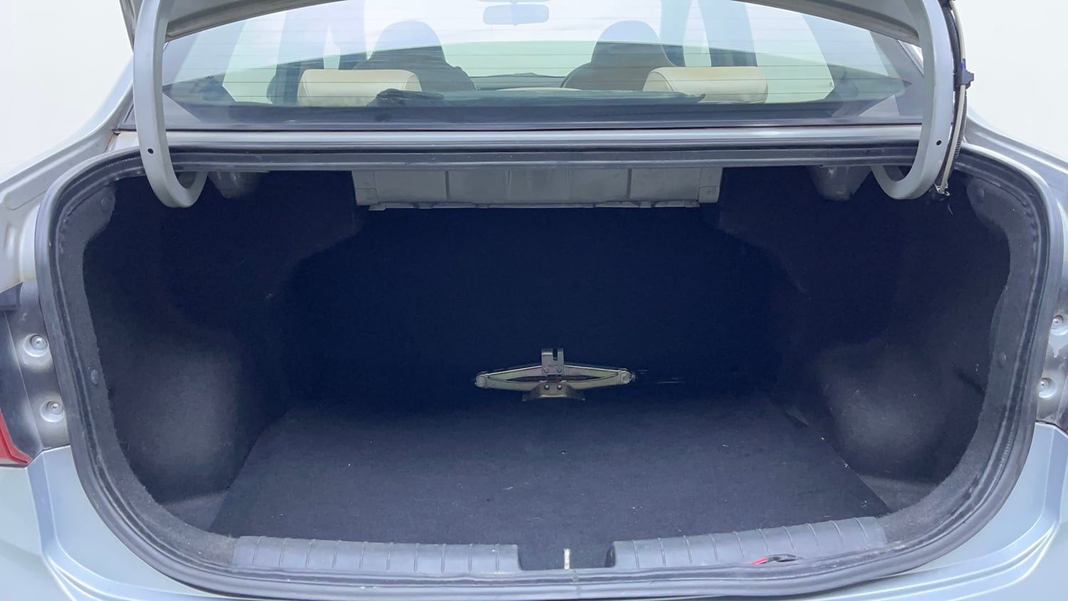Used 2019 Hyundai Xcent S CRDi Diesel Manual interior DICKY INSIDE VIEW
