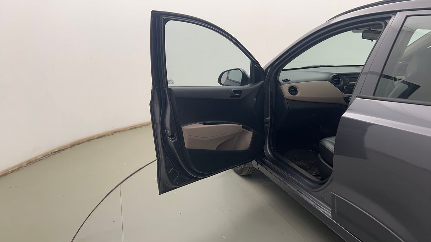 Used 2018 Hyundai Grand i10 Magna 1.2 Kappa VTVT Petrol Manual interior LEFT FRONT DOOR OPEN VIEW