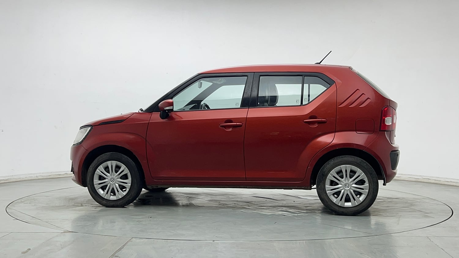 Used 2017 Maruti Suzuki Ignis Delta 1.2 MT Petrol Manual exterior LEFT SIDE VIEW
