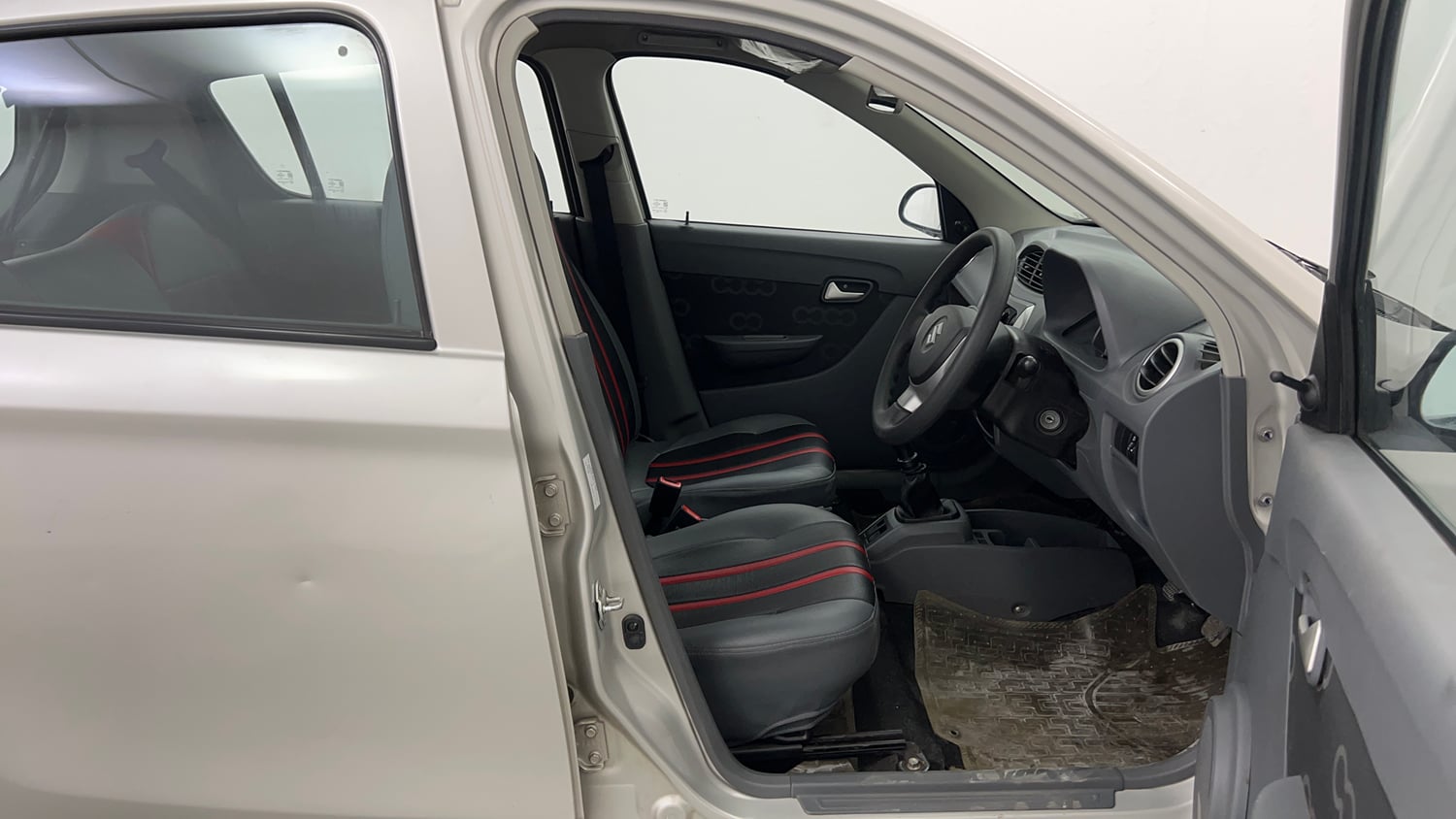 Used 2016 Maruti Suzuki Alto 800 Lxi Petrol Manual interior RIGHT SIDE FRONT DOOR CABIN VIEW