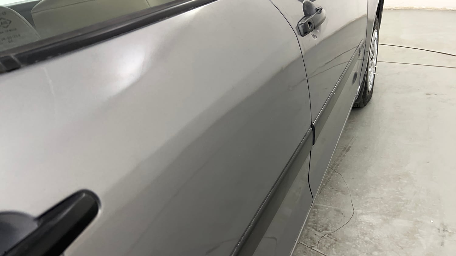 Used 2014 Maruti Suzuki Swift LXi Petrol Manual dents MINOR SCRATCH