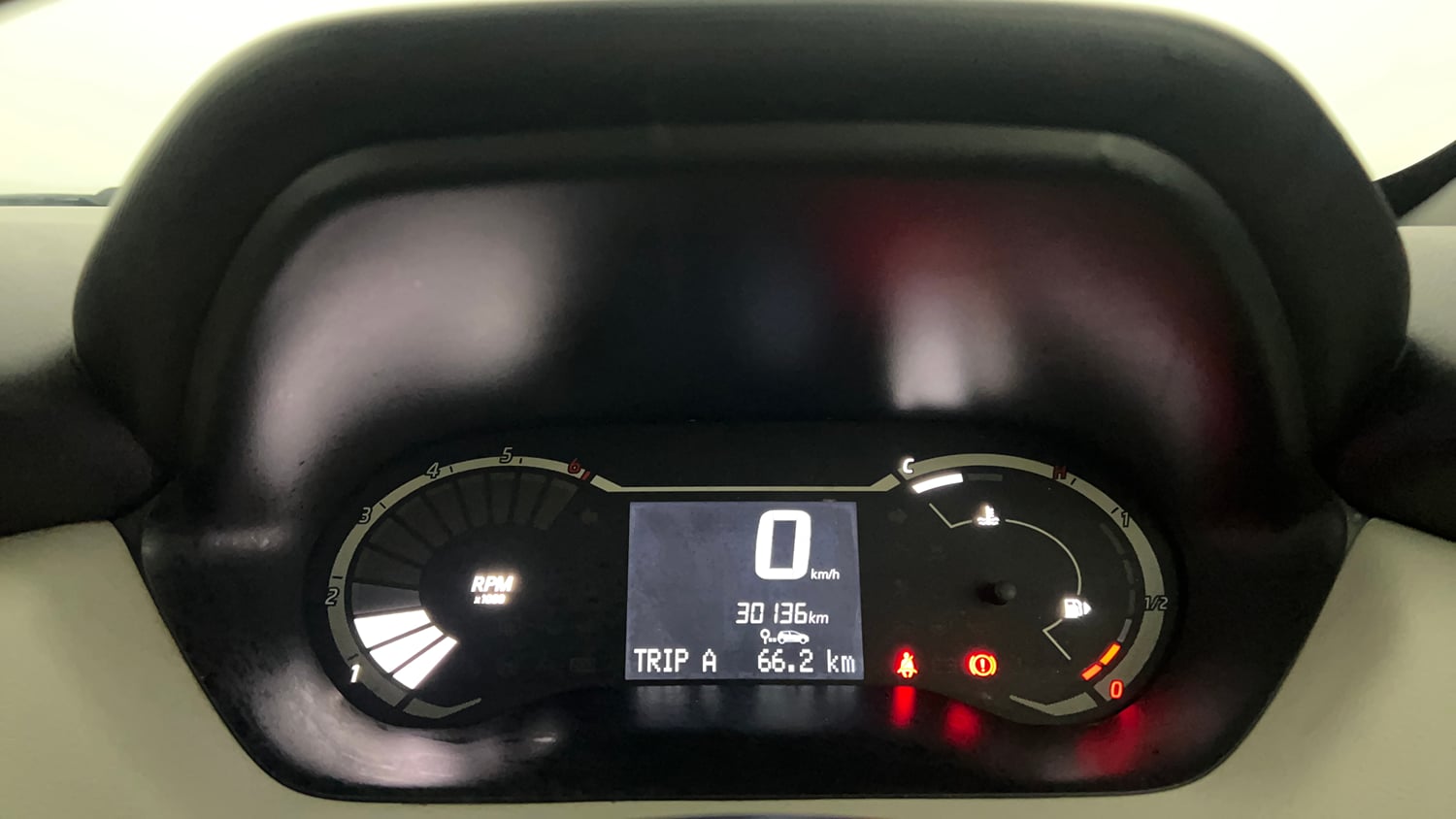 Used 2021 Nissan Magnite XL Petrol Manual interior CLUSTERMETER VIEW