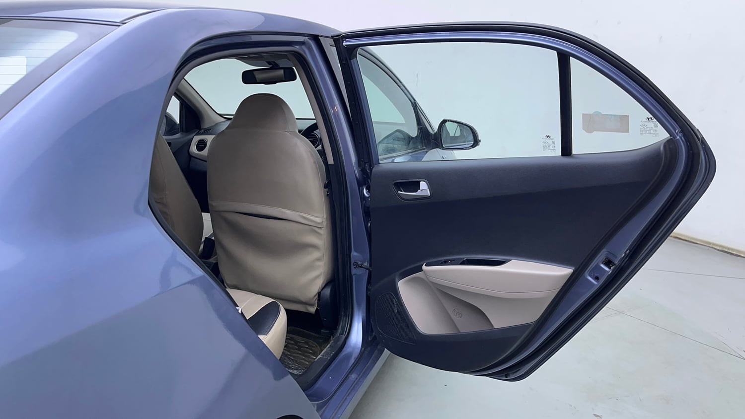 Used 2014 Hyundai Xcent SX 1.2 (O) Petrol Manual interior RIGHT REAR DOOR OPEN VIEW
