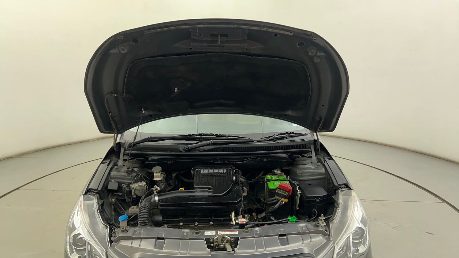 Used 2016 Maruti Suzuki Ciaz ZXi  AT Petrol Automatic engine ENGINE & BONNET OPEN FRONT VIEW