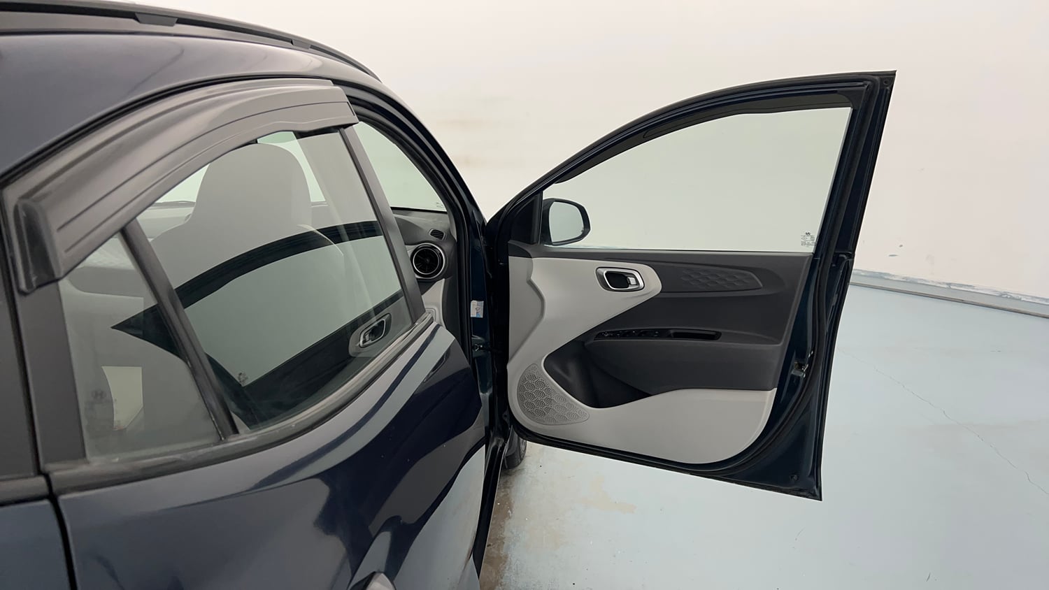 Used 2020 Hyundai Grand i10 Nios Sportz 1.2 Kappa VTVT Petrol Manual interior RIGHT FRONT DOOR OPEN VIEW