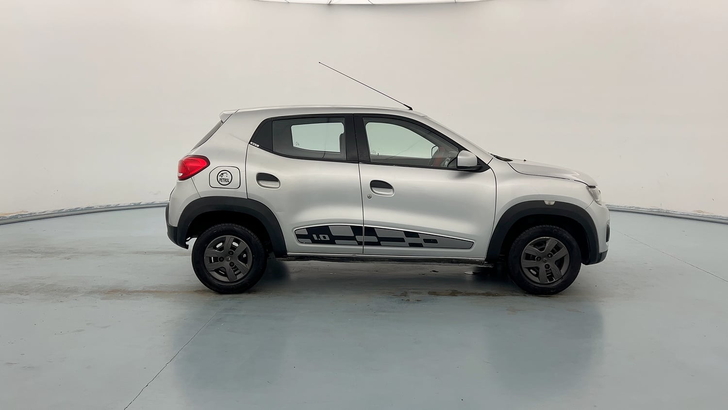 Used 2018 Renault Kwid 1.0 RXT Opt Petrol Manual exterior RIGHT SIDE VIEW