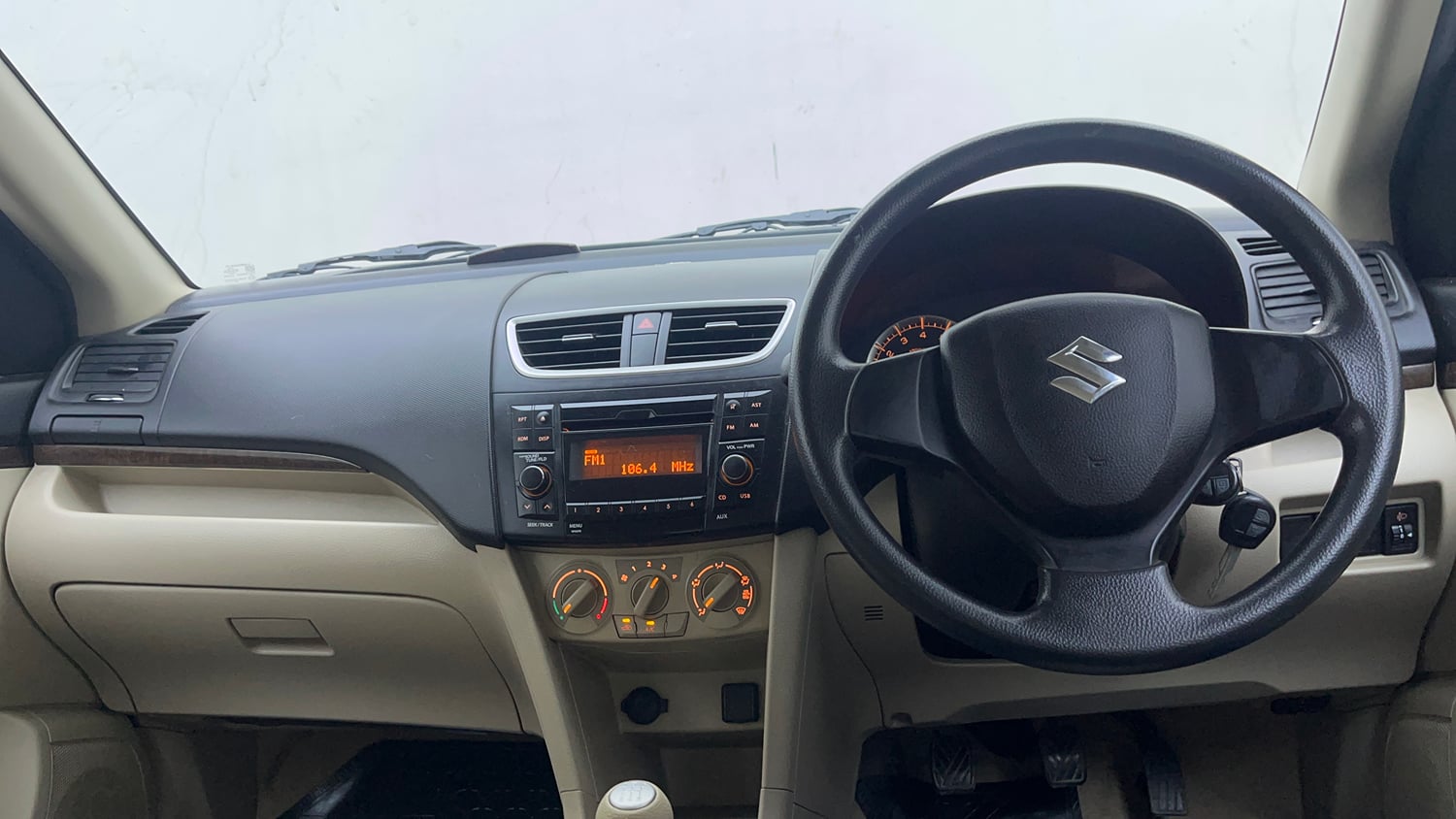 Used 2015 Maruti Suzuki Swift Dzire VXI Petrol Manual interior DASHBOARD VIEW
