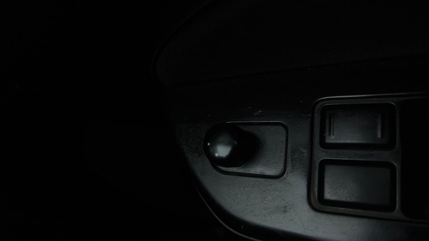 Used 2013 Maruti Suzuki Swift VXI CNG (Outside Fitted) Cng Manual top_features Adjustable ORVM