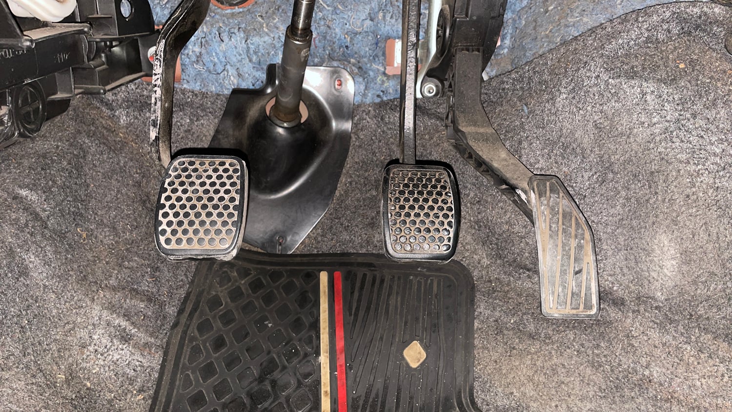 Used 2018 Maruti Suzuki Alto 800 LXi Petrol Manual interior PEDALS VIEW