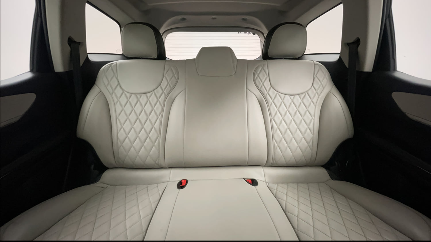 Used 2022 Mahindra XUV700 AX 5 Petrol AT 5 STR Petrol Automatic interior REAR SEAT CONDITION VIEW