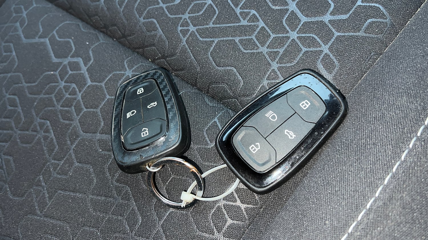 Used 2021 Tata Altroz XZ Petrol Petrol Manual extra CAR KEY VIEW