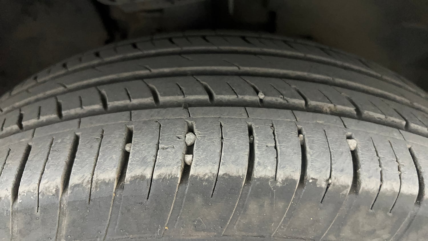 Used 2021 Tata Harrier XZ Diesel Manual tyres RIGHT FRONT TYRE TREAD VIEW