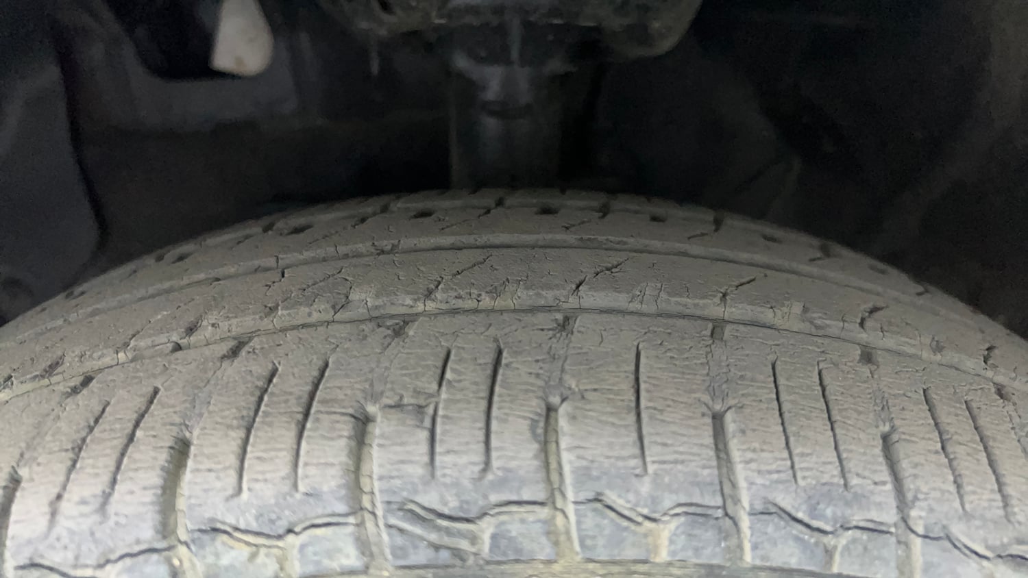 Used 2020 Hyundai Santro Sportz AMT Petrol Automatic tyres LEFT FRONT TYRE TREAD VIEW