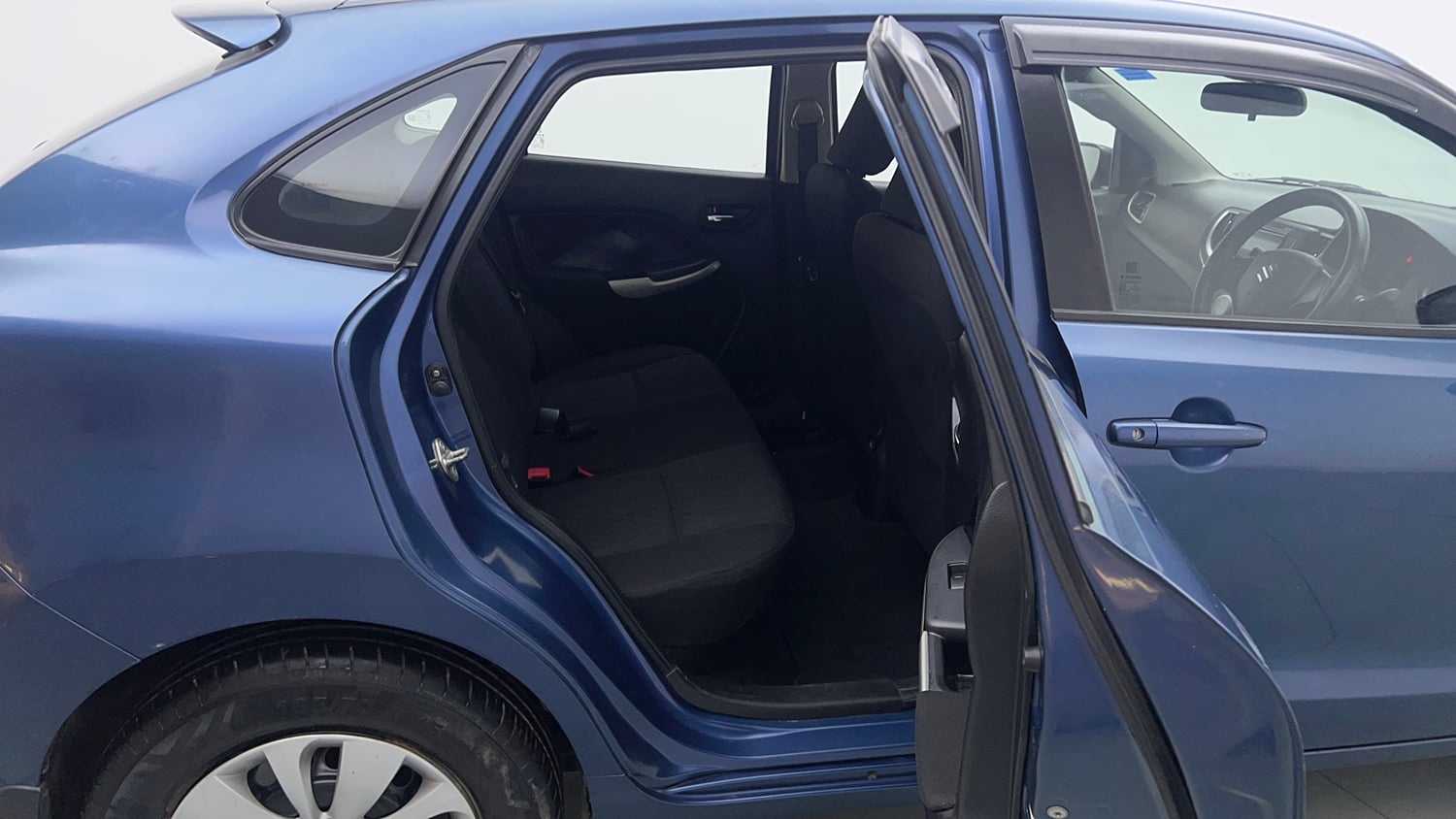 Used 2016 Maruti Suzuki Baleno Delta 1.2 Petrol Manual interior RIGHT SIDE REAR DOOR CABIN VIEW
