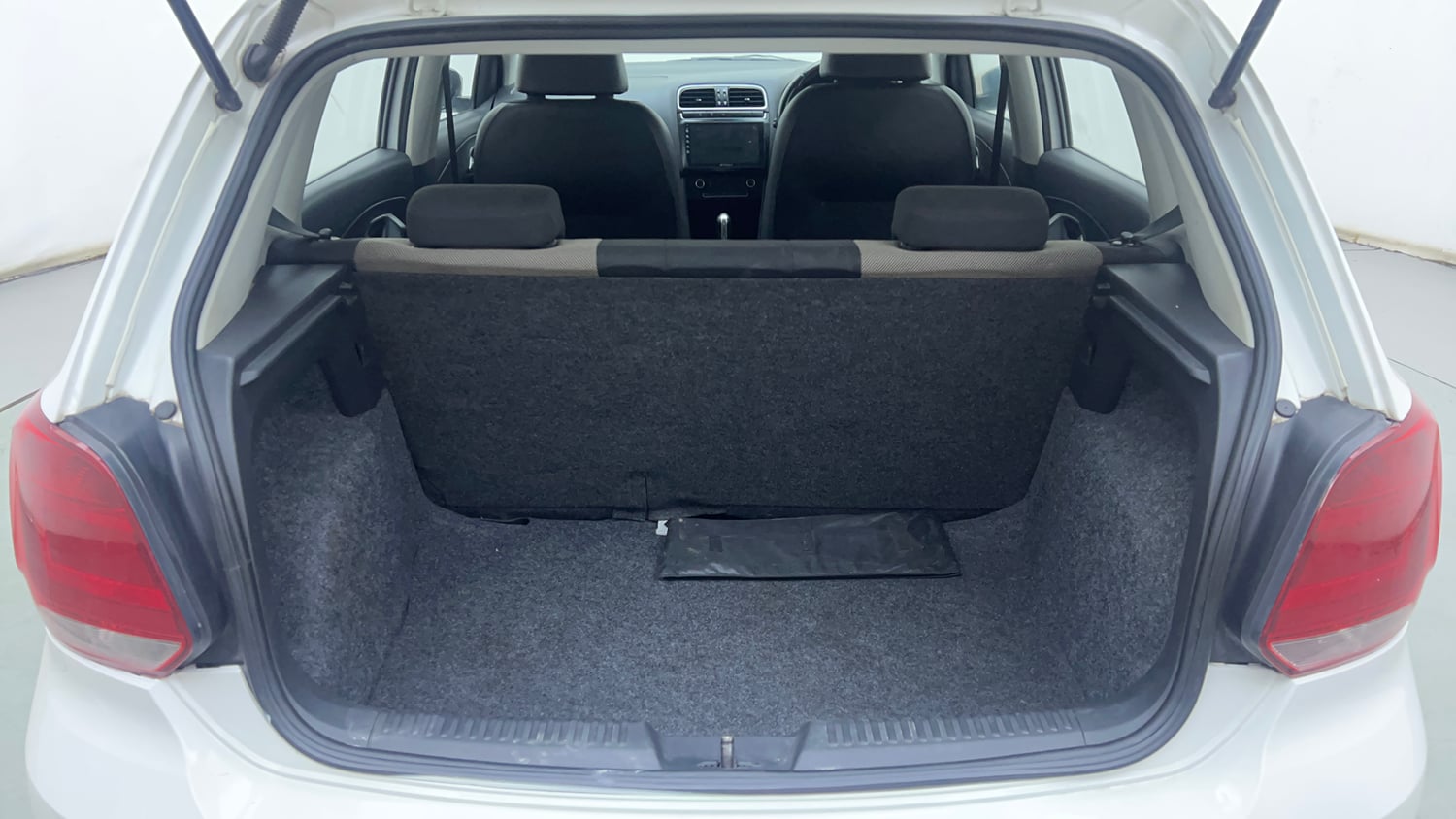 Used 2016 Volkswagen Polo GT TSI Petrol Automatic interior DICKY INSIDE VIEW