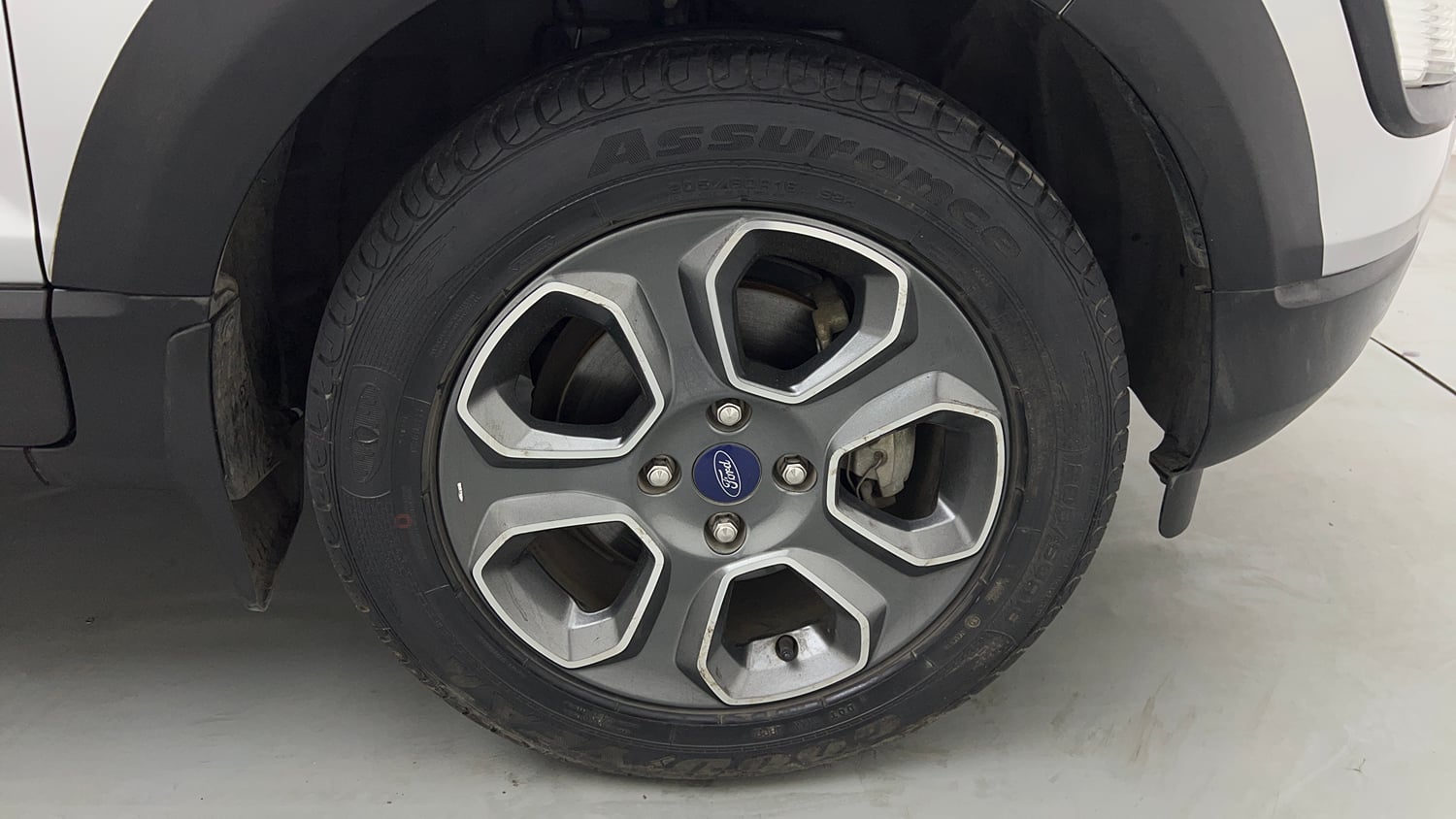Used 2021 Ford EcoSport S MT 1.5 Ti-VCT Petrol Manual tyres RIGHT FRONT TYRE RIM VIEW
