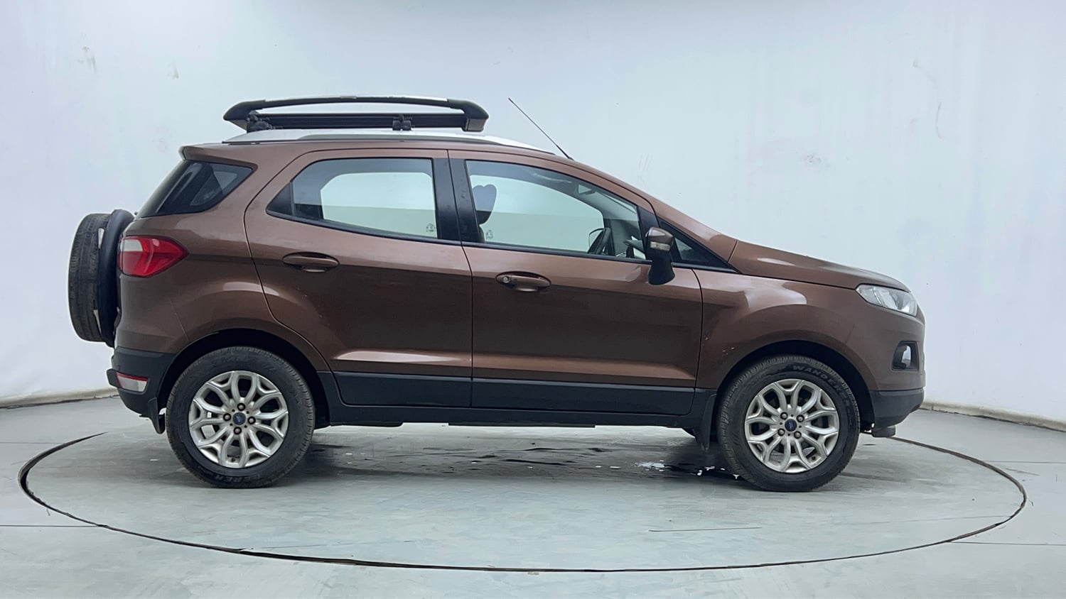 Used 2016 Ford EcoSport Titanium 1.5L TDCi Diesel Manual exterior RIGHT SIDE VIEW