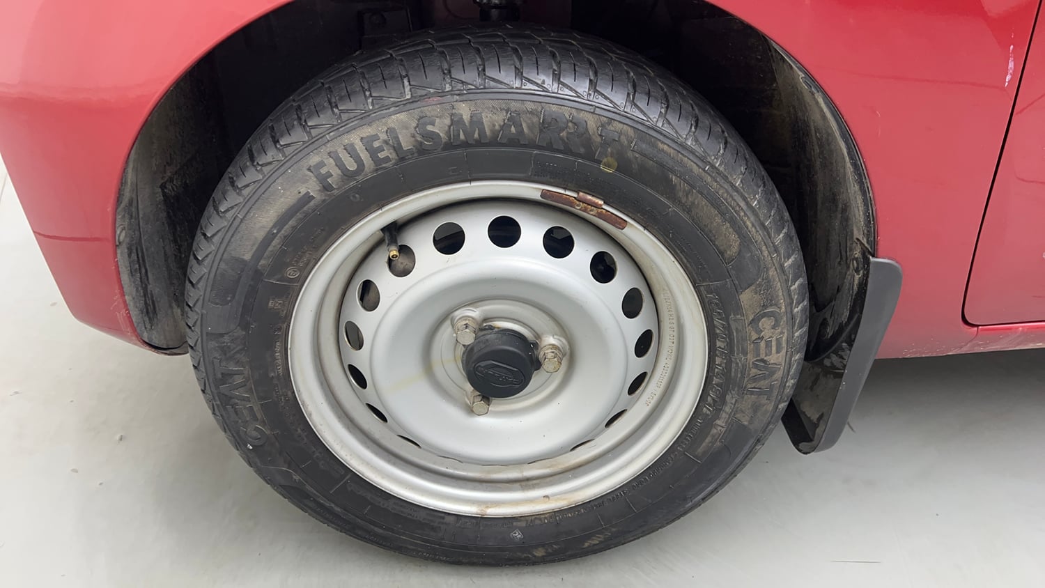 Used 2021 Datsun Redi-GO A Petrol Manual tyres LEFT FRONT TYRE RIM VIEW