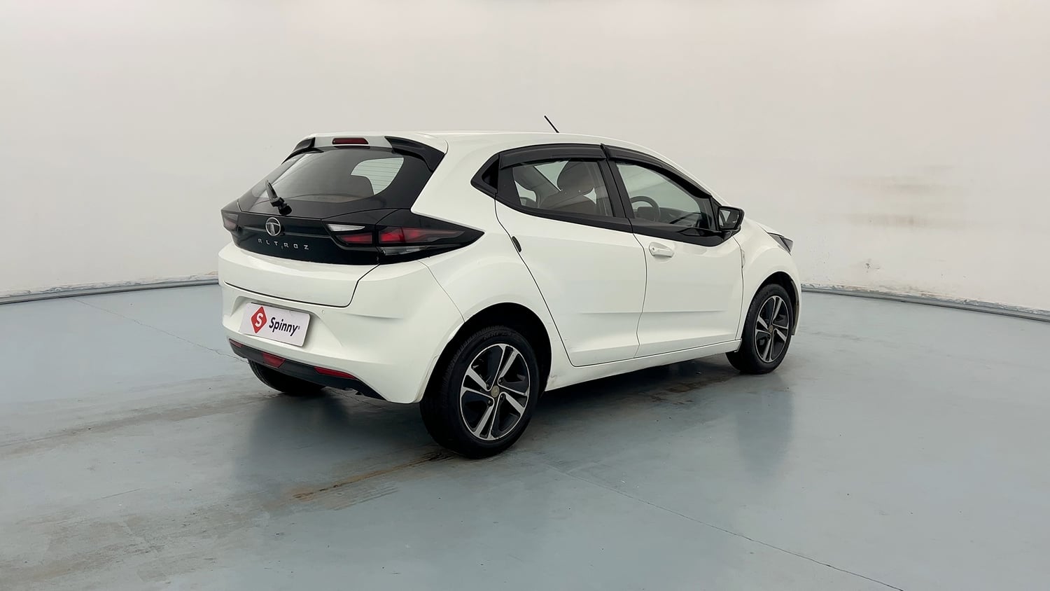 Used 2020 Tata Altroz XZ Petrol Petrol Manual exterior RIGHT REAR CORNER VIEW