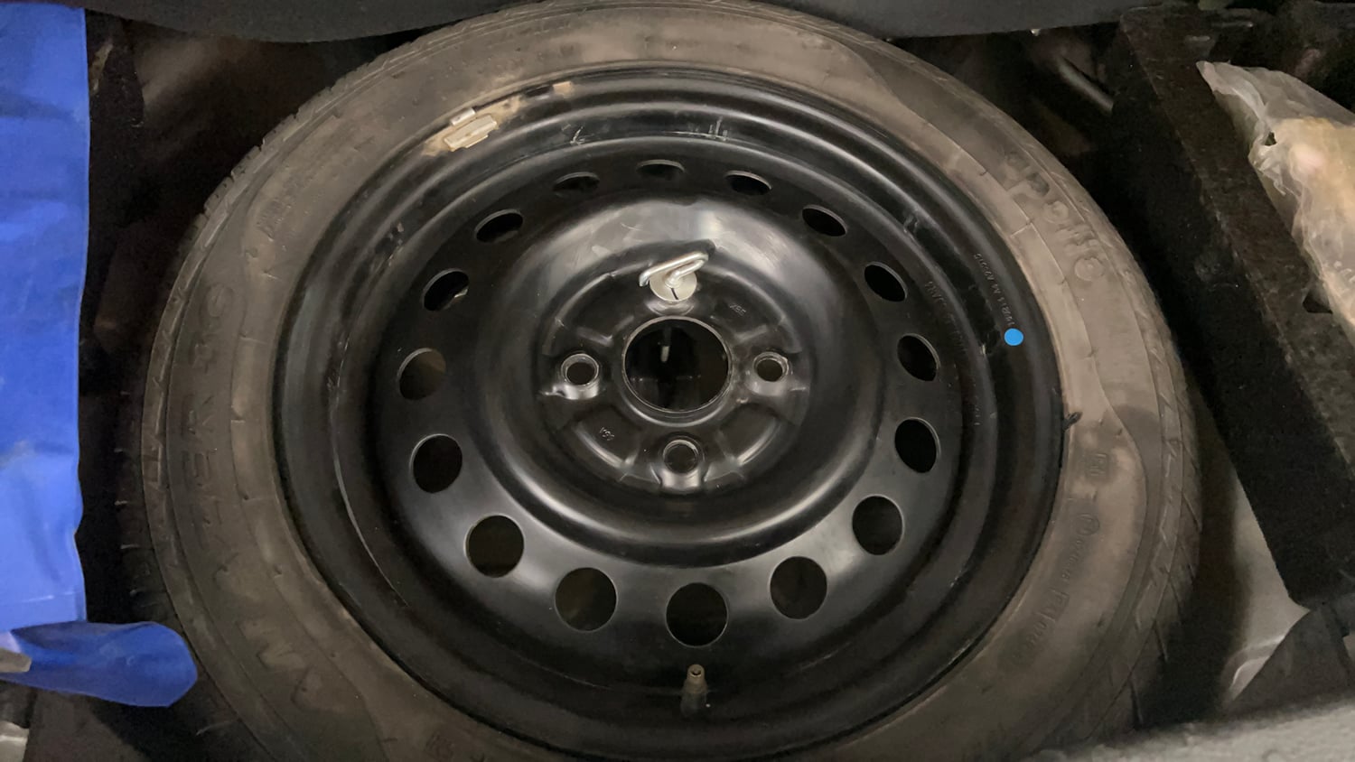 Used 2014 Maruti Suzuki Wagon R VXI Petrol Manual tyres SPARE TYRE VIEW