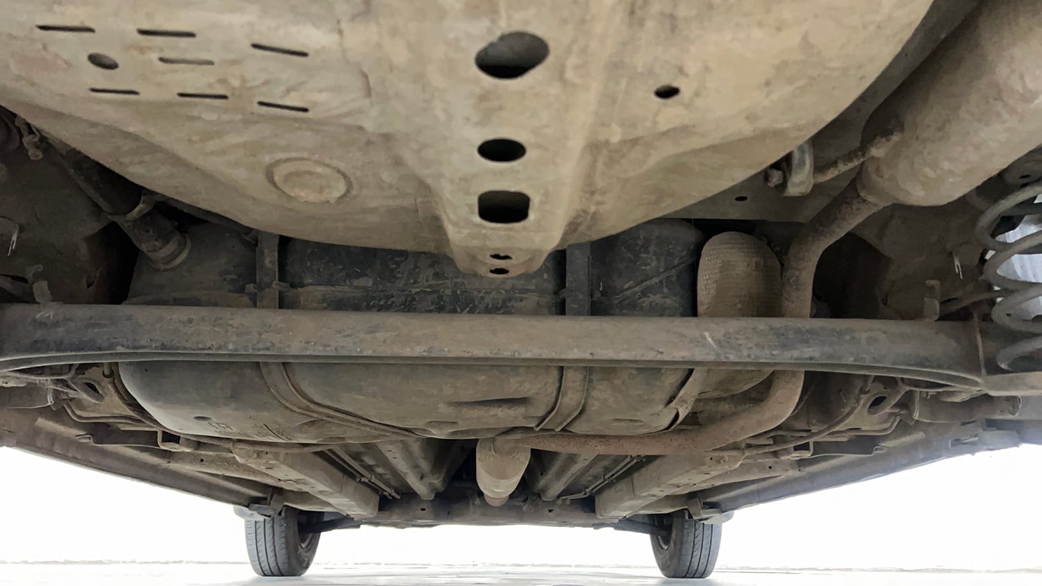 Used 2014 Maruti Suzuki Swift LXi Petrol Manual extra REAR UNDERBODY VIEW (TAKEN FROM REAR)