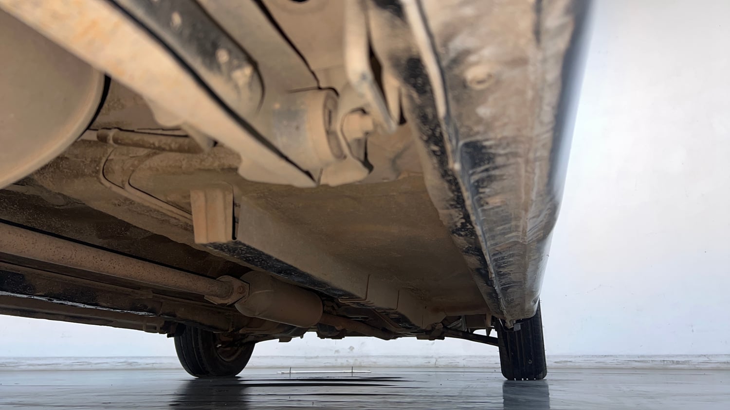 Used 2017 Maruti Suzuki Wagon R LXI CNG Cng Manual extra REAR RIGHT UNDERBODY VIEW