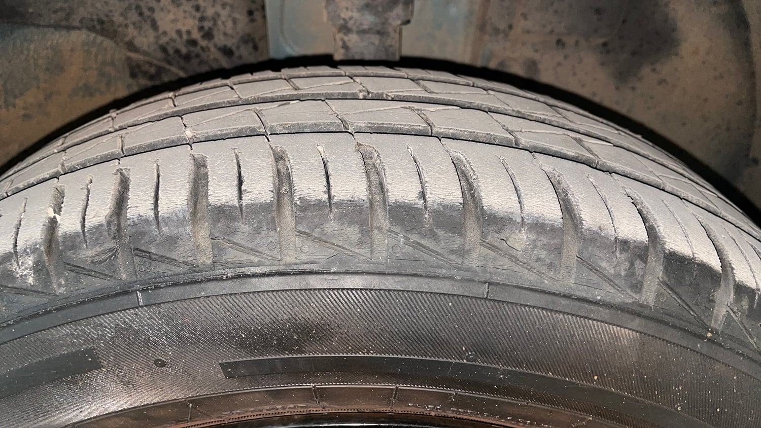 Used 2024 Renault Kwid CLIMBER 1.0 MT Petrol Manual tyres RIGHT FRONT TYRE TREAD VIEW
