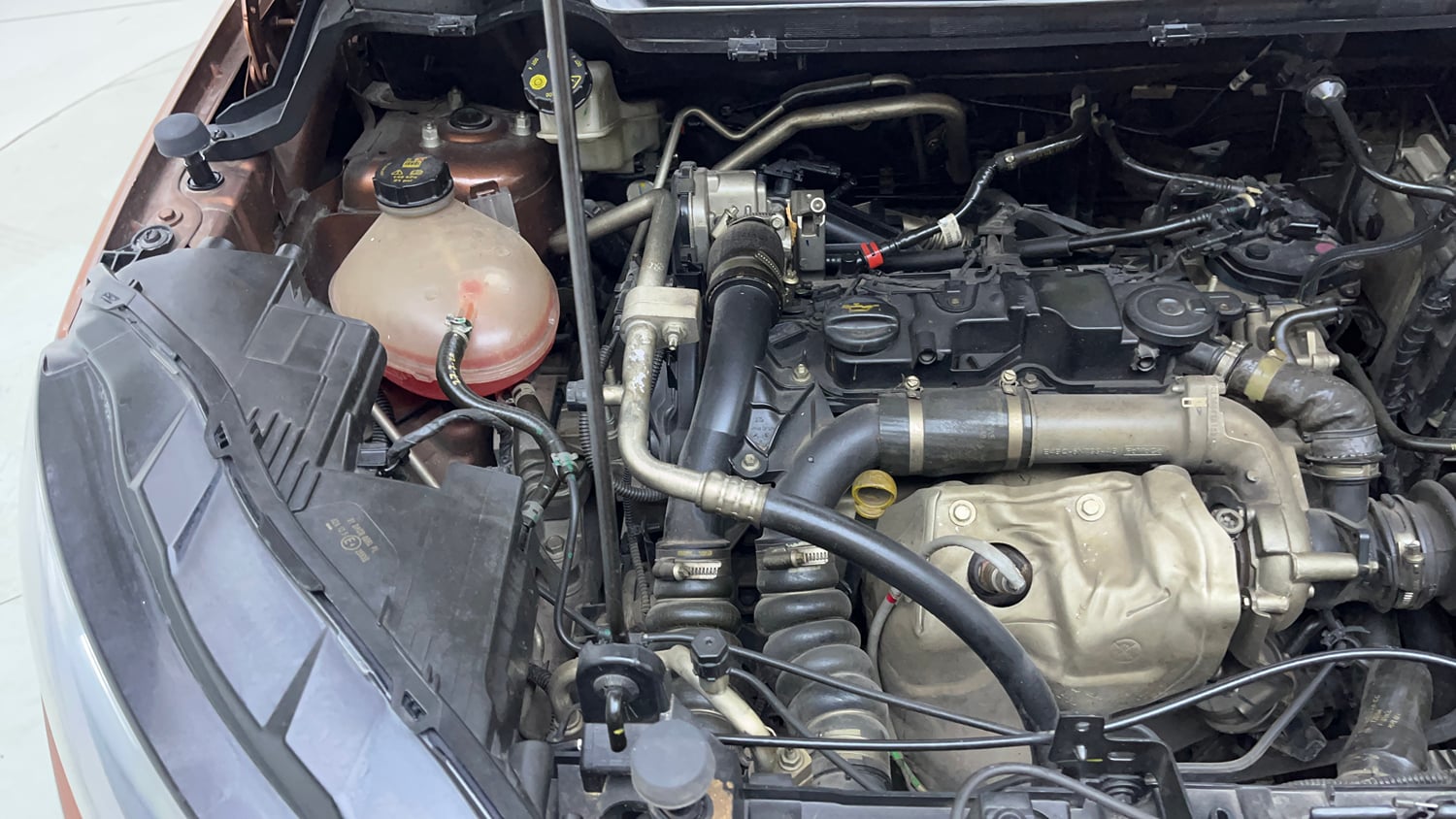Used 2020 Ford EcoSport S MT 1.5 TDCi Diesel Manual engine ENGINE RIGHT SIDE VIEW