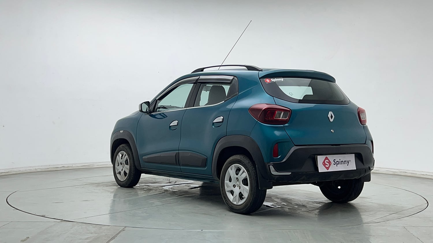 Used 2022 Renault Kwid RXT 1.0 Petrol Manual exterior LEFT REAR CORNER VIEW