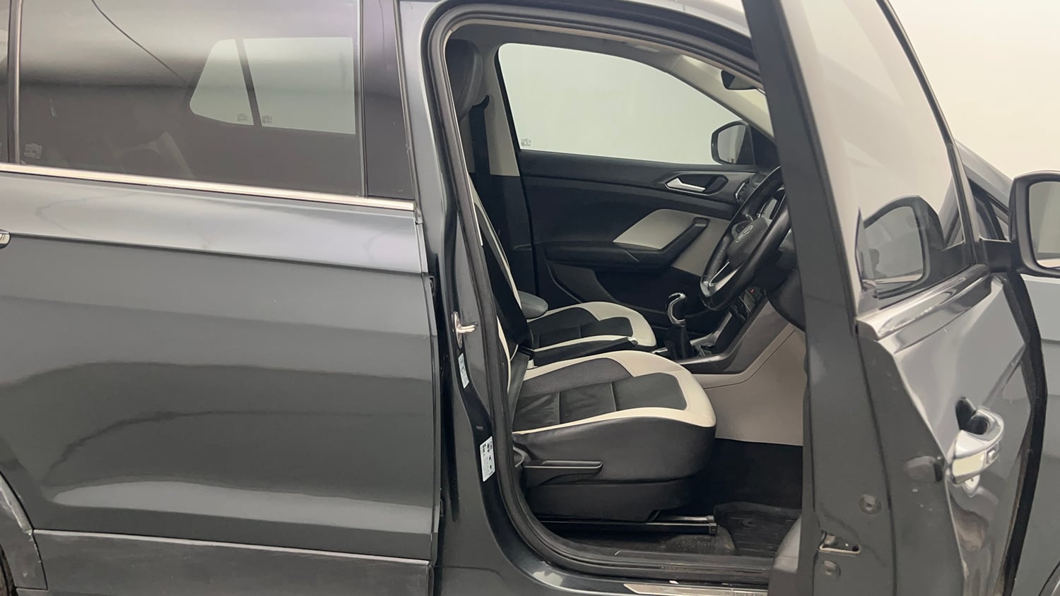 Used 2023 Volkswagen Taigun Topline 1.0 TSI MT Petrol Manual interior RIGHT SIDE FRONT DOOR CABIN VIEW