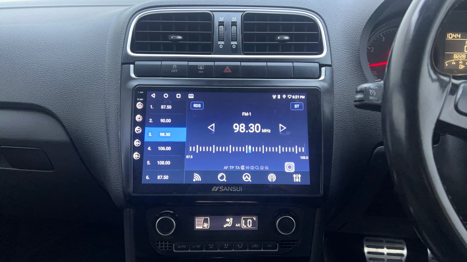 Used 2016 Volkswagen Polo GT TSI Petrol Automatic interior MUSIC SYSTEM & AC CONTROL VIEW