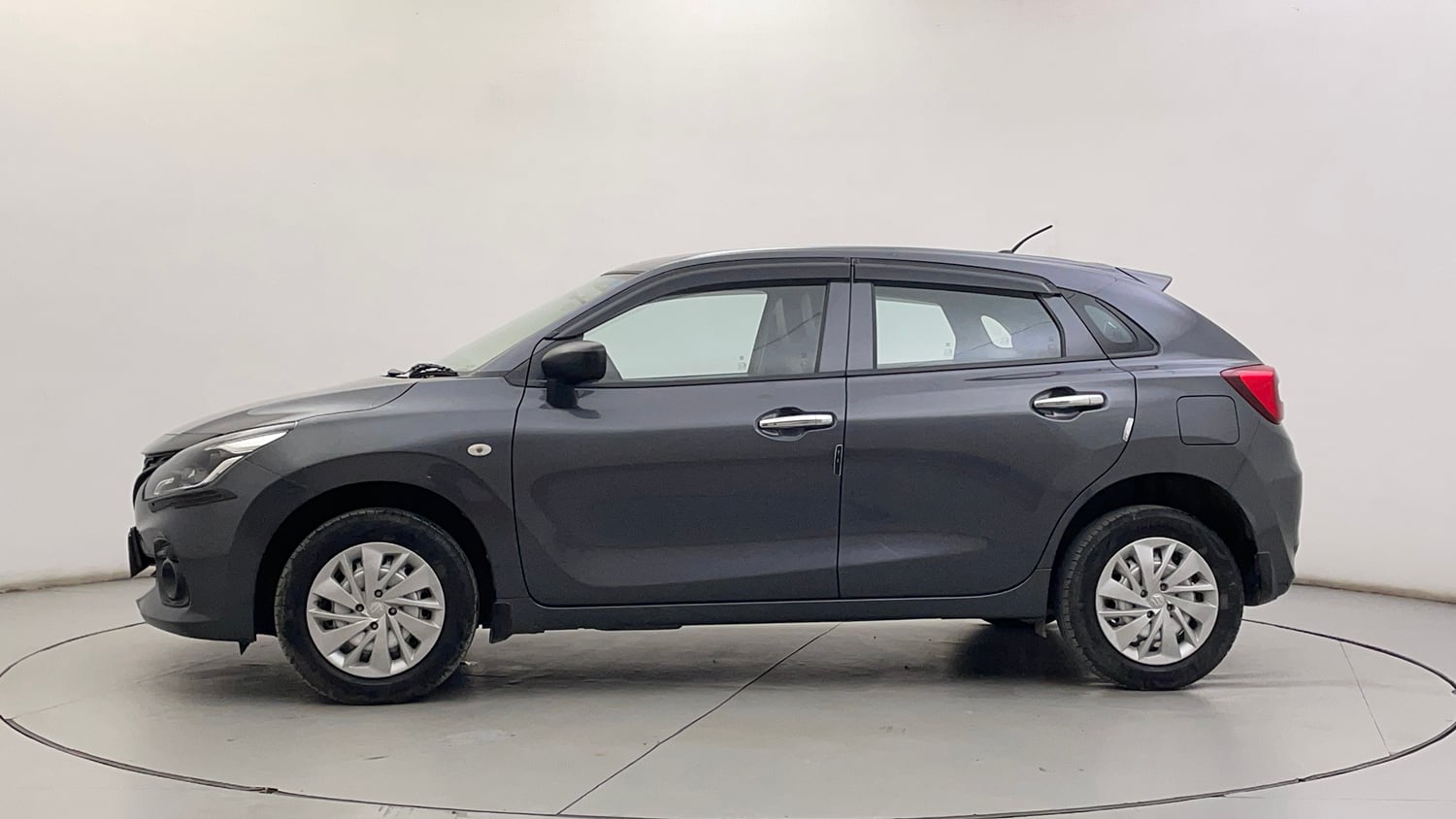 Used 2024 Maruti Suzuki Baleno Sigma MT Petrol Manual exterior LEFT SIDE VIEW