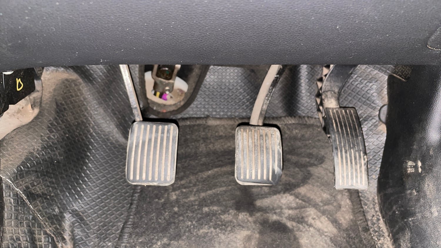 Used 2016 Hyundai Xcent S 1.2 Petrol Manual interior PEDALS VIEW