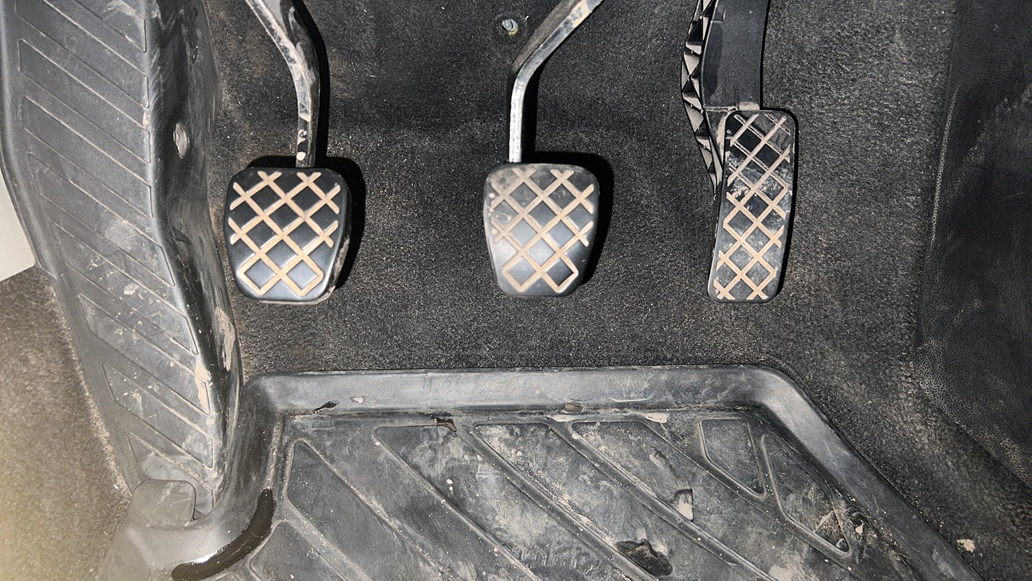 Used 2023 Volkswagen Taigun Topline 1.0 TSI MT Petrol Manual interior PEDALS VIEW