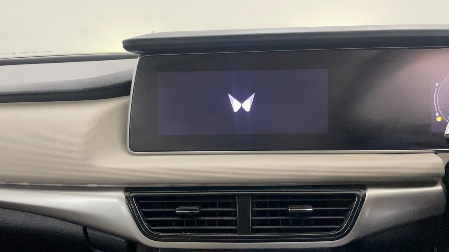 Used 2022 Mahindra XUV700 AX 5 Petrol AT 5 STR Petrol Automatic interior MUSIC SYSTEM & AC CONTROL VIEW