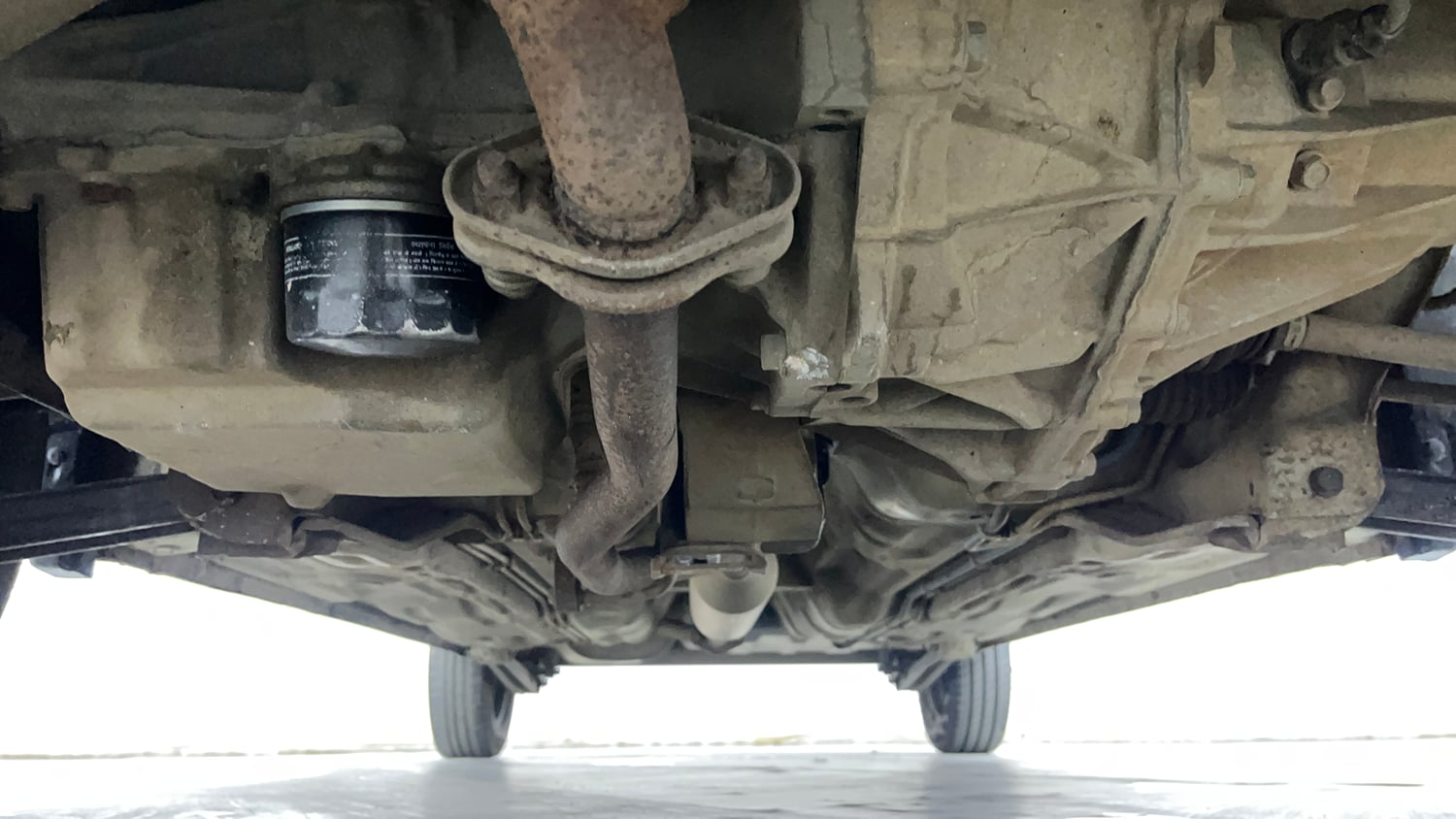 Used 2016 Maruti Suzuki Alto K10 VXi AMT Petrol Automatic extra FRONT LEFT UNDERBODY VIEW