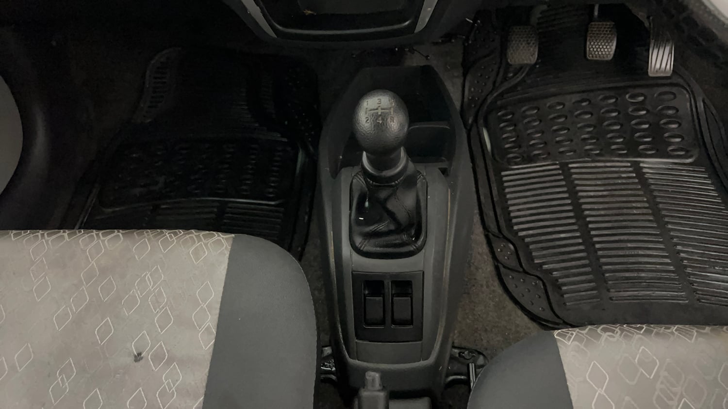 Used 2018 Maruti Suzuki Alto 800 LXi Petrol Manual interior GEAR  KNOB VIEW