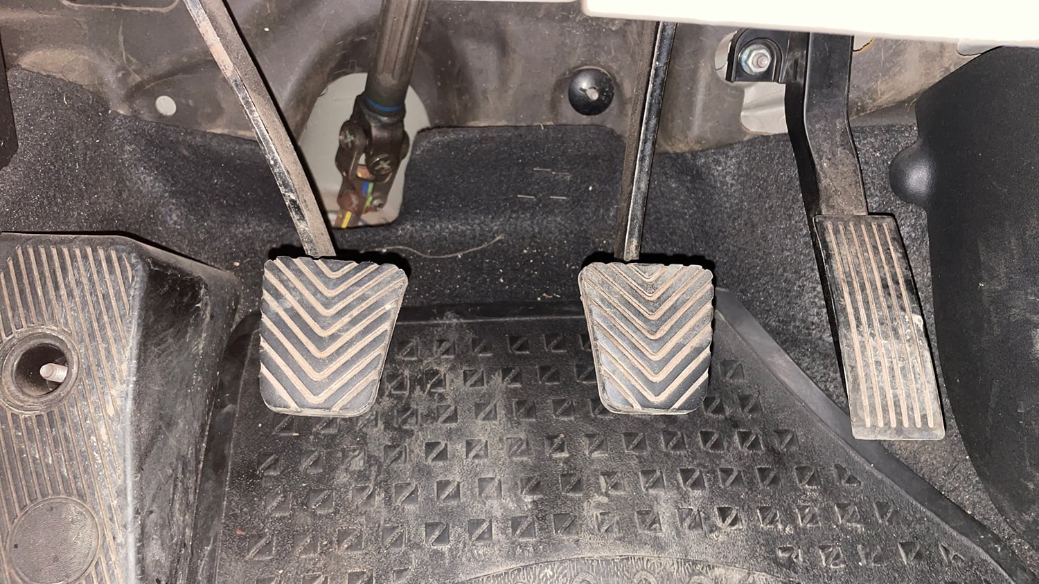 Used 2013 Hyundai i20 Asta 1.2 Petrol Manual interior PEDALS VIEW