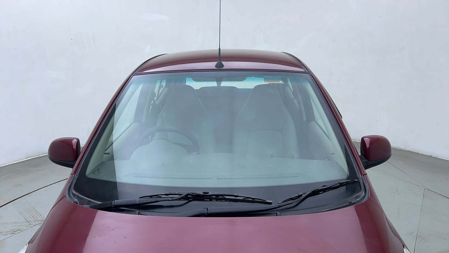 Used 2015 Hyundai i10 Sportz 1.1 iRDE2 Petrol Manual exterior FRONT WINDSHIELD VIEW