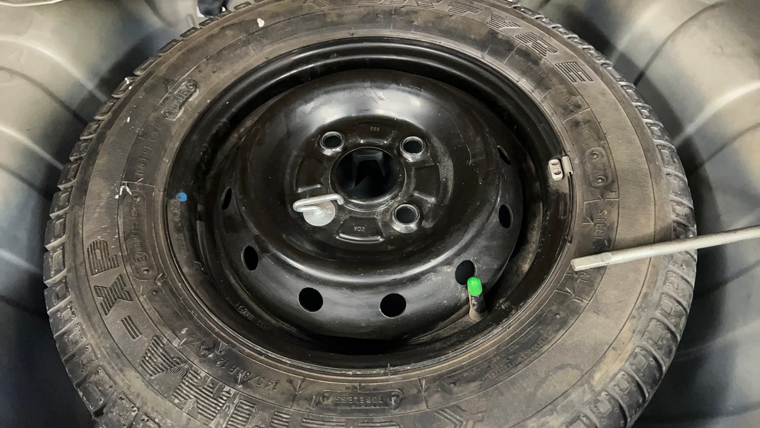 Used 2016 Maruti Suzuki Alto 800 Lxi Petrol Manual tyres SPARE TYRE VIEW