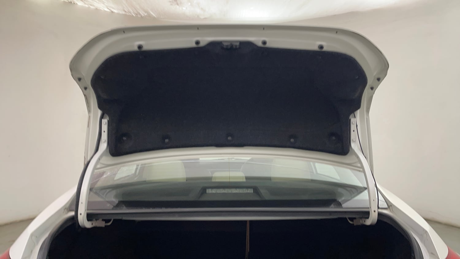 Used 2015 Toyota Corolla Altis VL AT Petrol Petrol Automatic interior DICKY DOOR OPEN VIEW