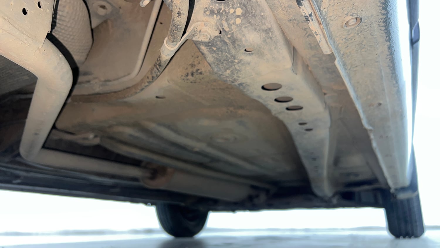 Used 2023 Maruti Suzuki Wagon R VXI 1.0 Petrol Manual extra REAR RIGHT UNDERBODY VIEW