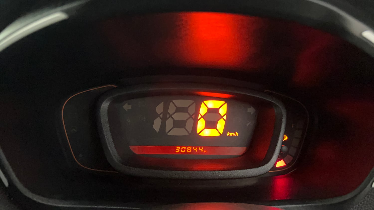 Used 2018 Renault Kwid 1.0 RXL Petrol Manual interior CLUSTERMETER VIEW