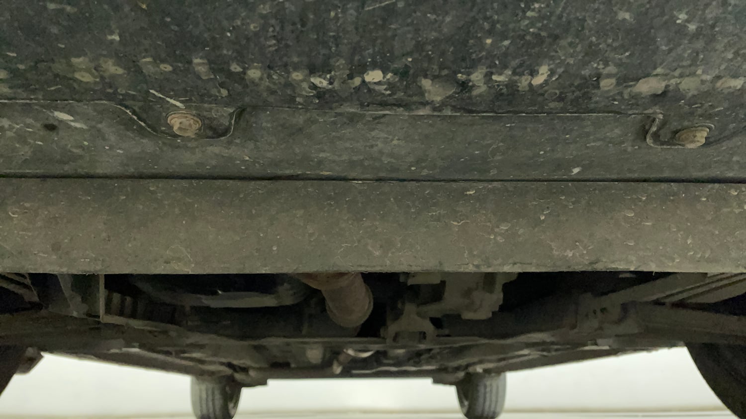 Used 2022 Tata Altroz XM Plus Petrol Petrol Manual extra FRONT LEFT UNDERBODY VIEW