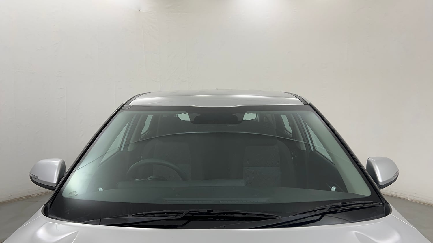 Used 2024 Kia Seltos HTK 1.5 Diesel MT Diesel Manual exterior FRONT WINDSHIELD VIEW
