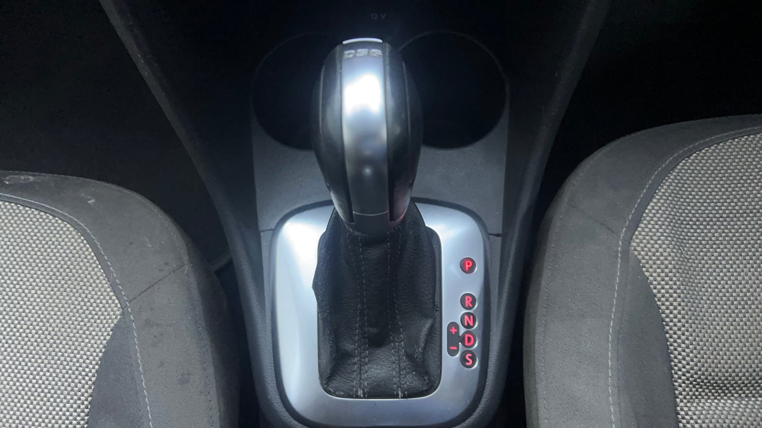 Used 2016 Volkswagen Polo GT TSI Petrol Automatic interior GEAR  KNOB VIEW