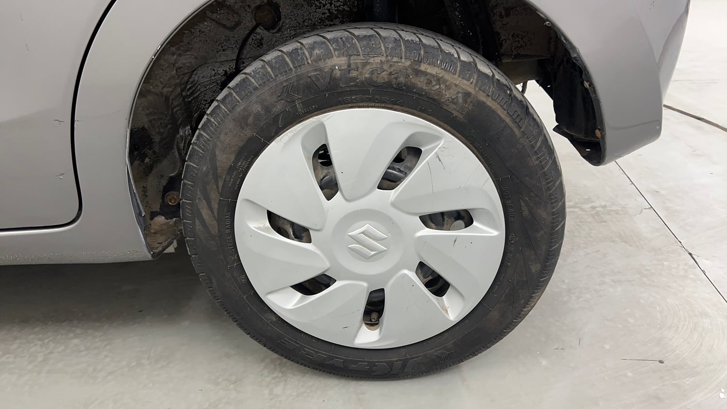 Used 2018 Maruti Suzuki Celerio VXi (O) CNG Cng Manual tyres LEFT REAR TYRE RIM VIEW