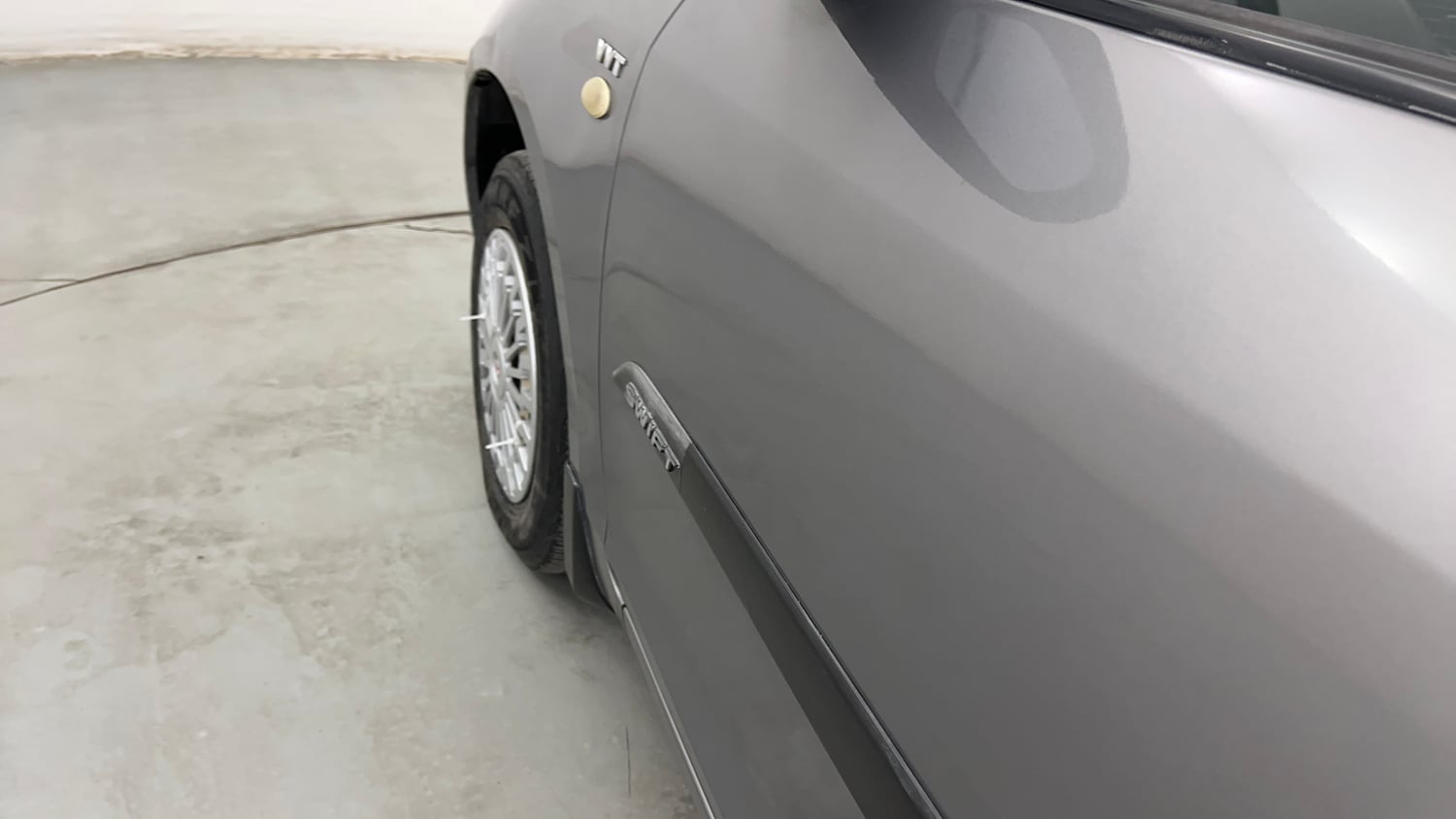 Used 2014 Maruti Suzuki Swift LXi Petrol Manual dents MINOR SCRATCH