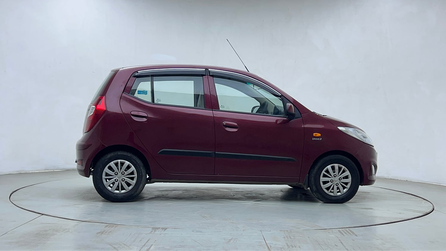 Used 2015 Hyundai i10 Sportz 1.1 iRDE2 Petrol Manual exterior RIGHT SIDE VIEW